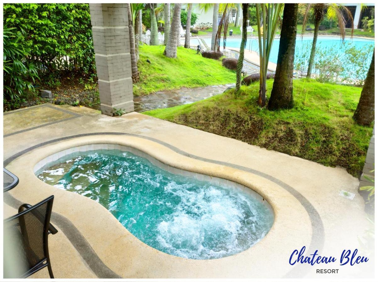 Chateau Bleu Resort Каламба Екстер'єр фото